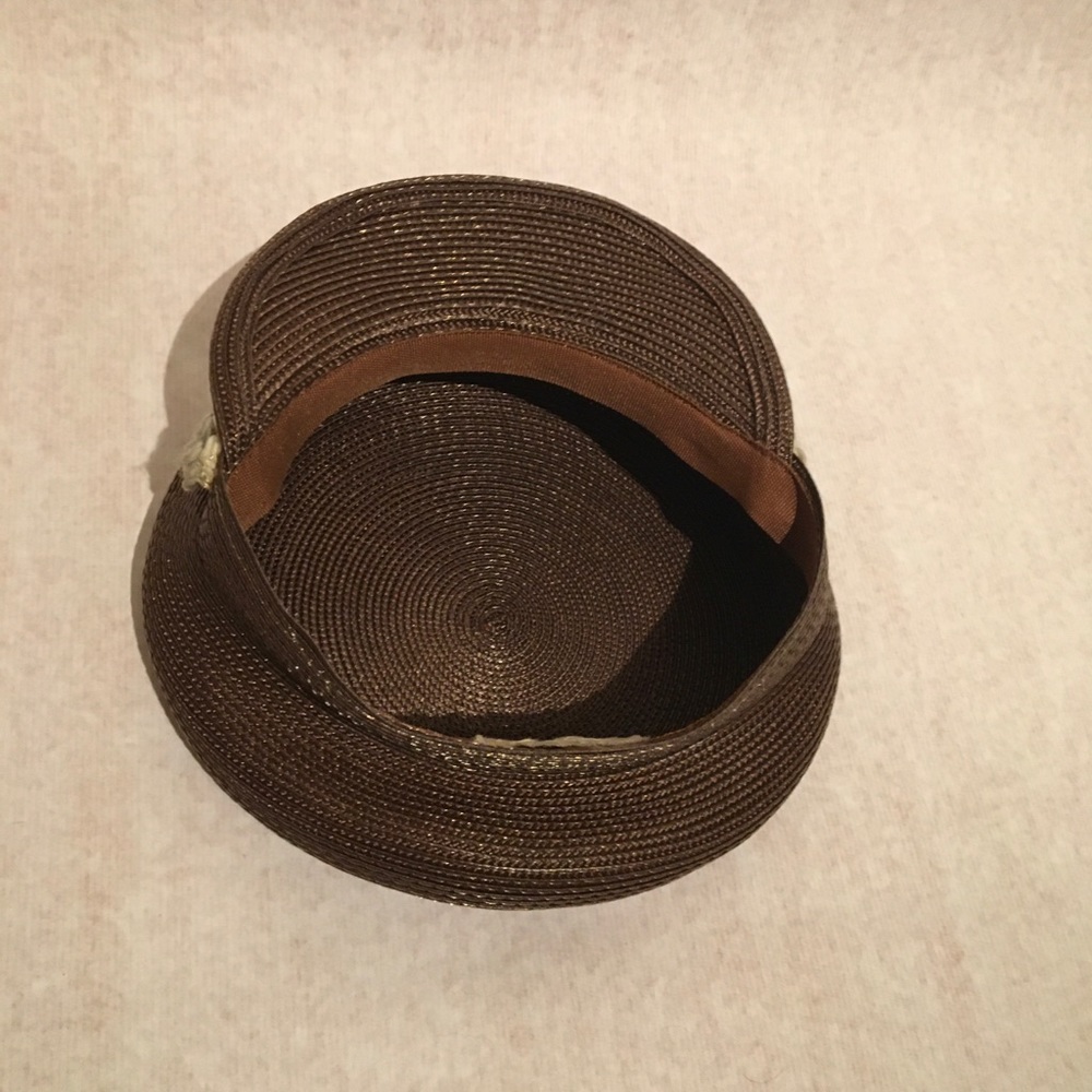 Skipper cap . - Picture 3 of 4